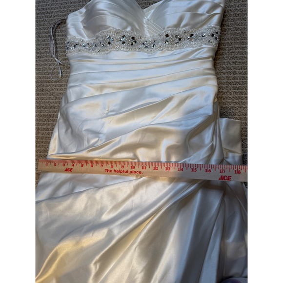 Essense of Australia Ivory Satin Ruched Strapless Wedding Dress Gown Size 12 - Picture 15 of 16